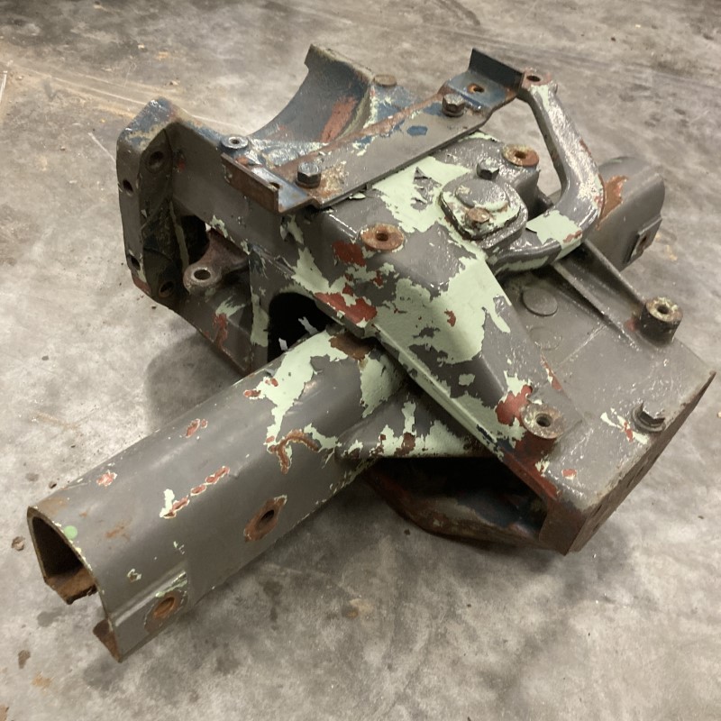 [596134] 596134 Voorasdrager Fiat 540