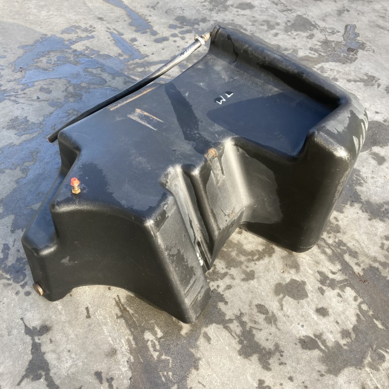 82019704 Brandstoftank