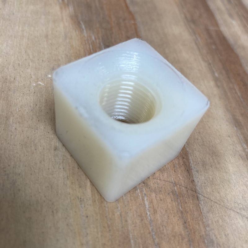 583191 Blokje cardanas frontpomp 1300