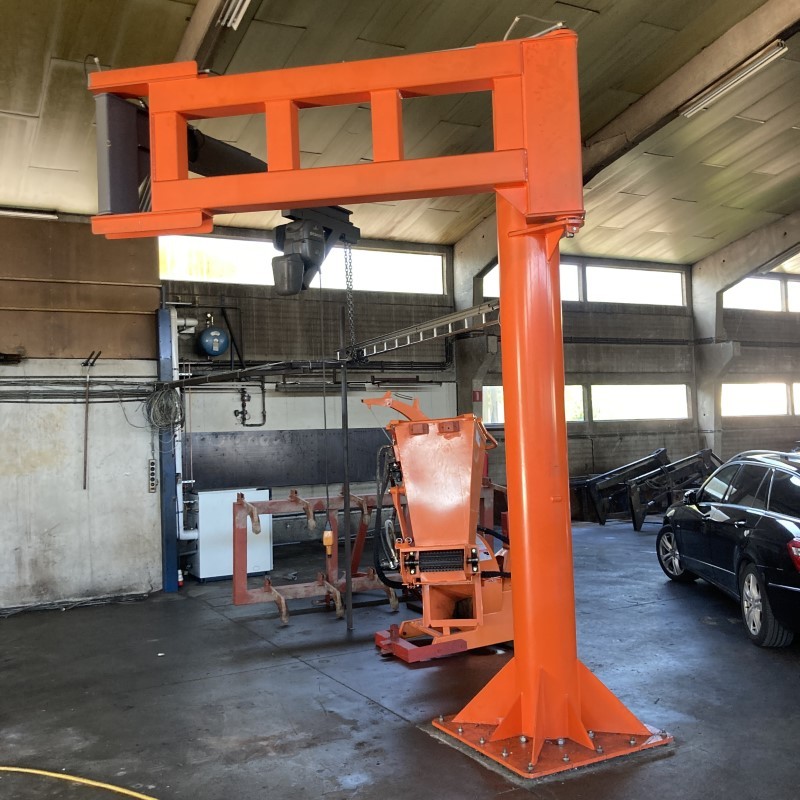 [Takel DEMAG] Takel DEMAG op zwenkbare arm