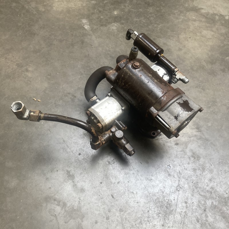 5167281  Complete aandrijfbehuizing met pompen