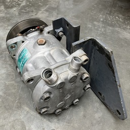 [82016158] 82016158 AIRCOCOMPRESSOR