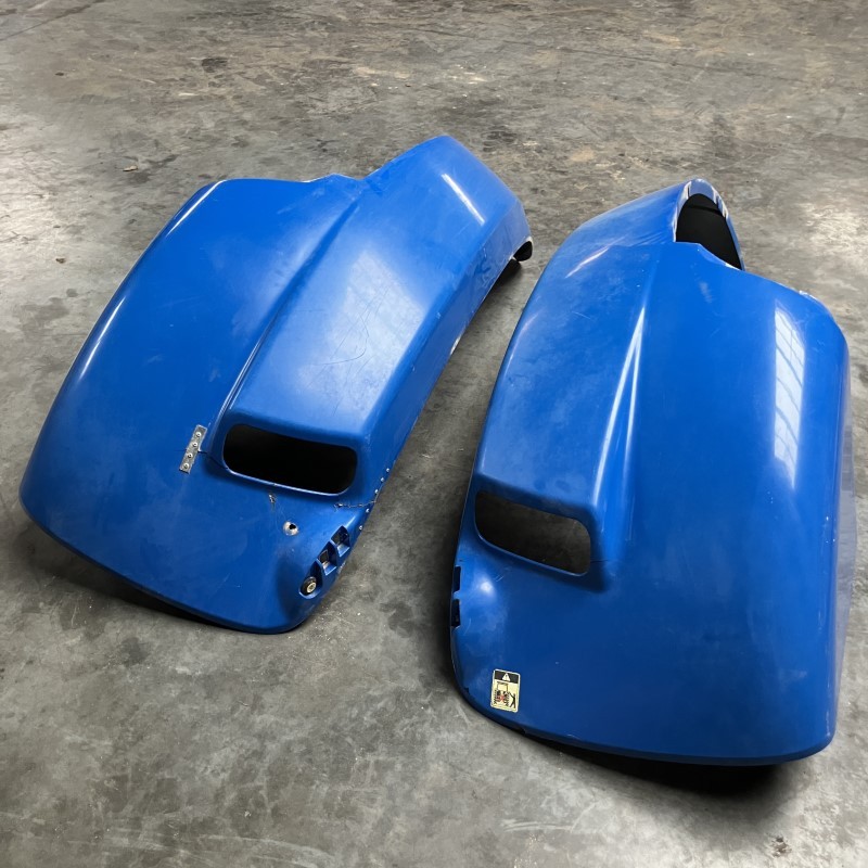 [48104081] 48104081 Spatbord rechts T7000/T7