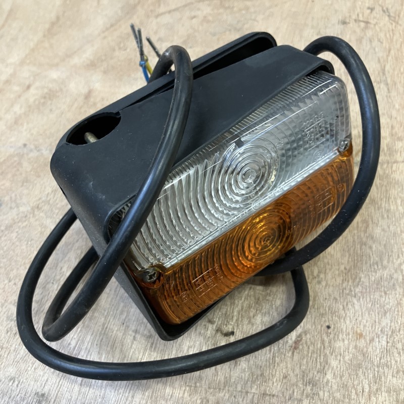 [82009122] 82009122 VOORLICHT