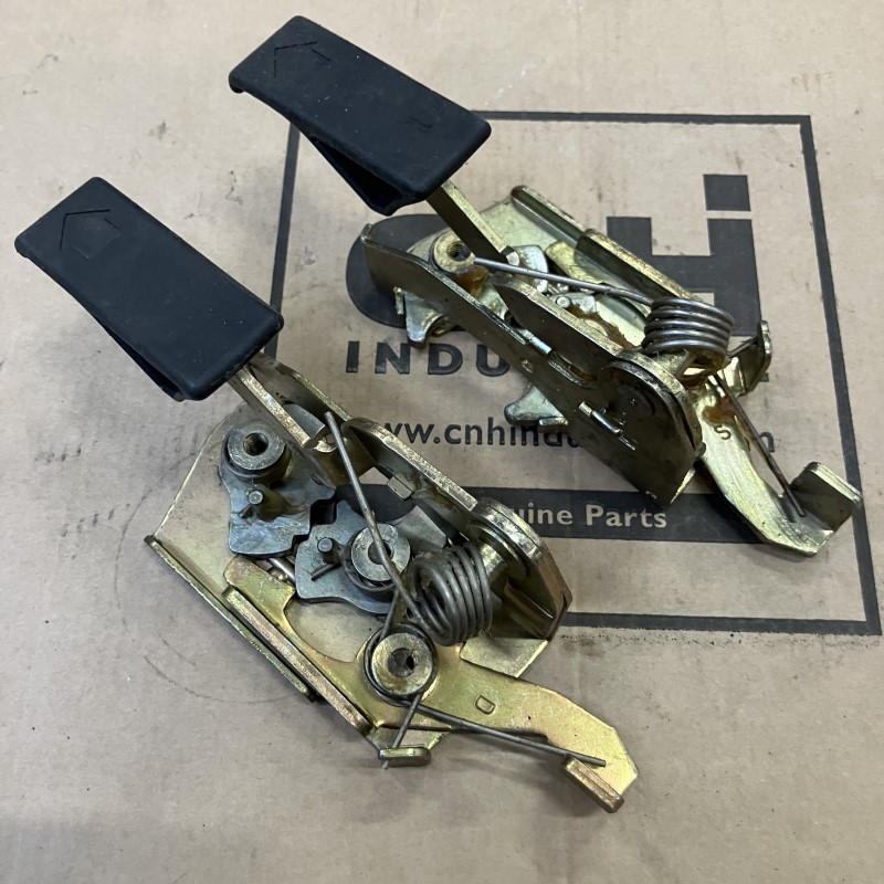 5154947 + 5154948 SET SLOT-F-SERIE