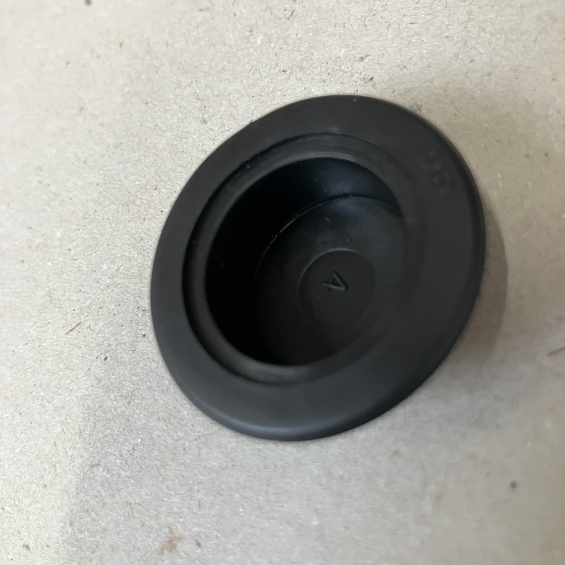 5108584 PLUG