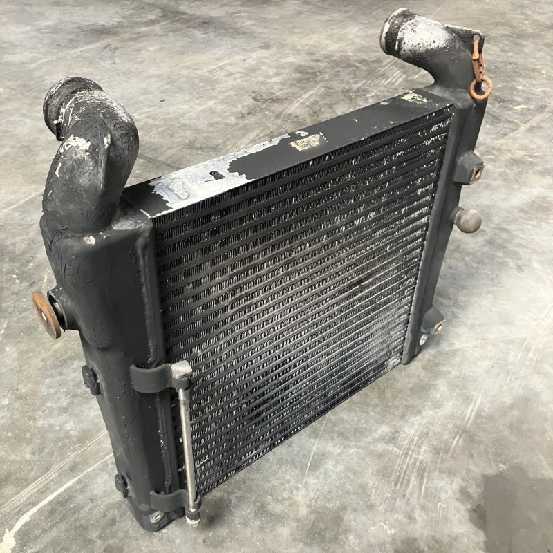 [84523125] 84523125 Intercooler T7040