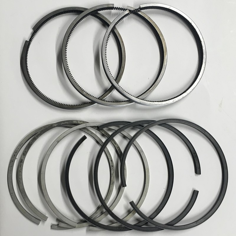 1900136 Set zuigerringen  (3stuks/set)